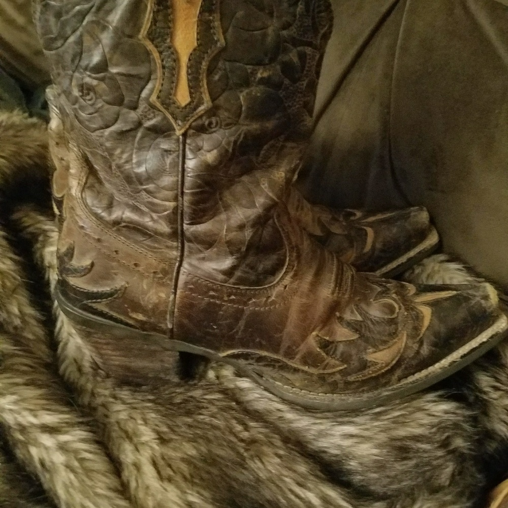 Ariat Booties - Picture 2 of 3